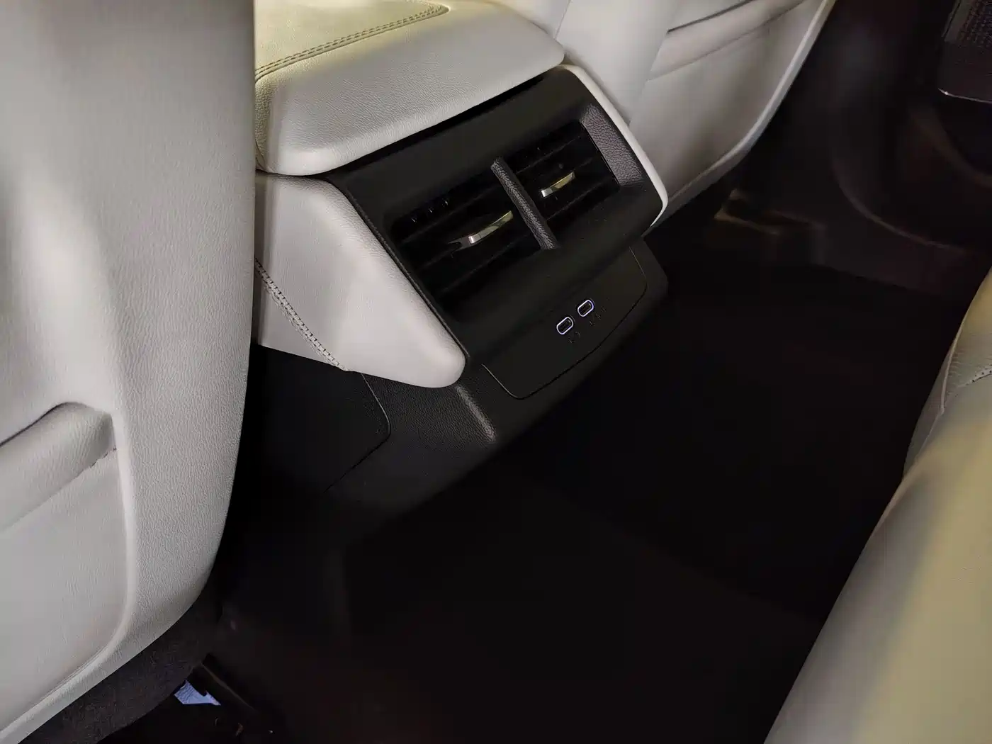 Cadillac GT4 2023 2023 25T Premium Edition