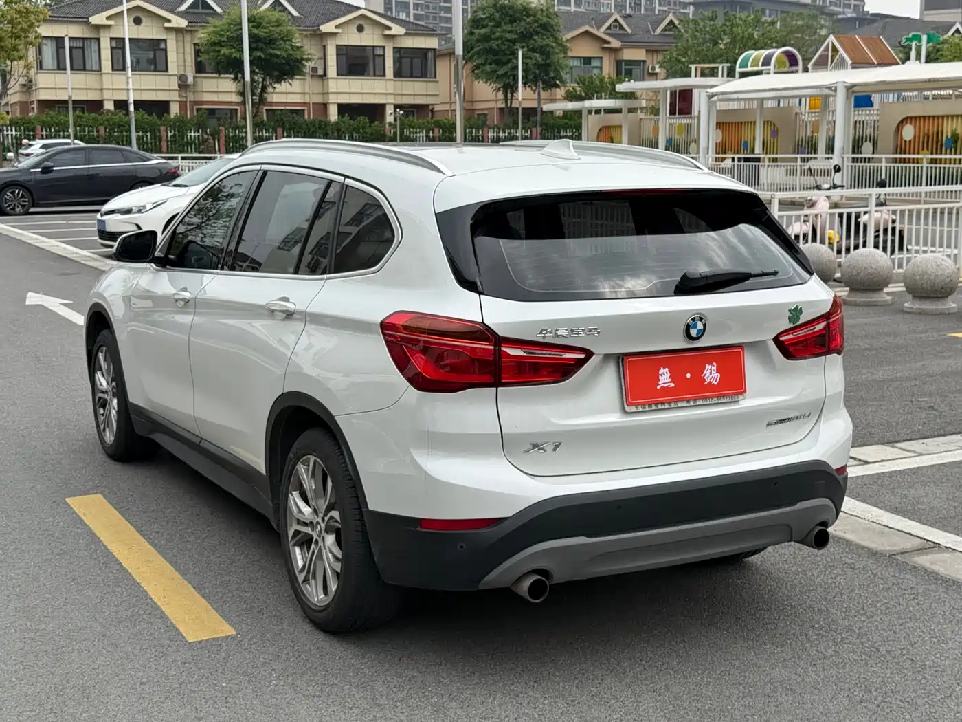 BMW X1 2019 sDrive20Li Leading Model фото 9