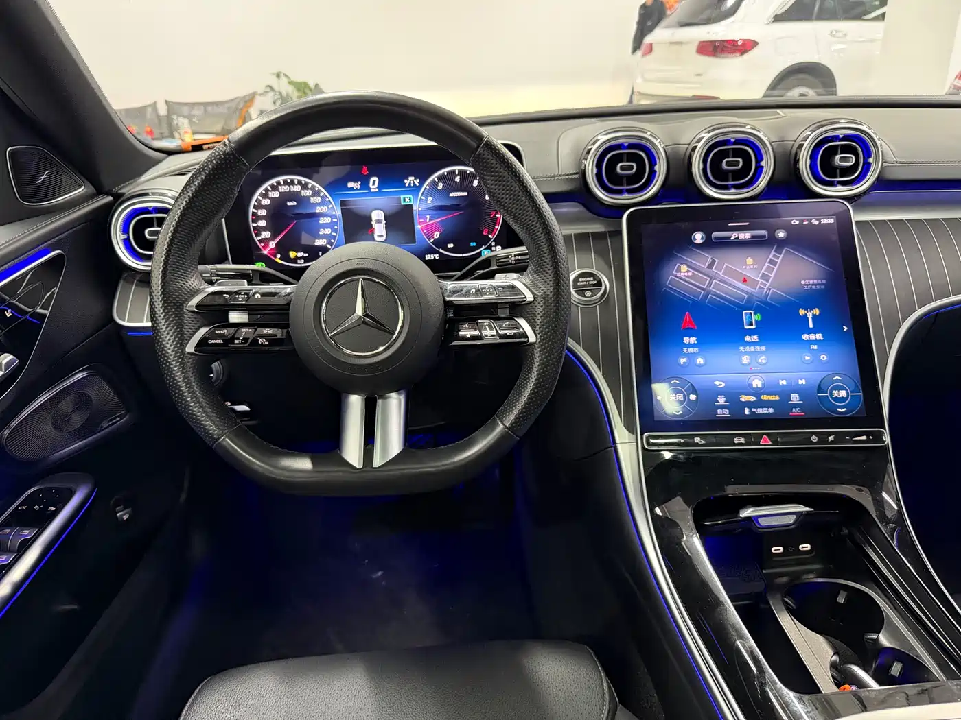 Mercedes-Benz C-Class 2023 C 260 L Night Edition Sport фото 11