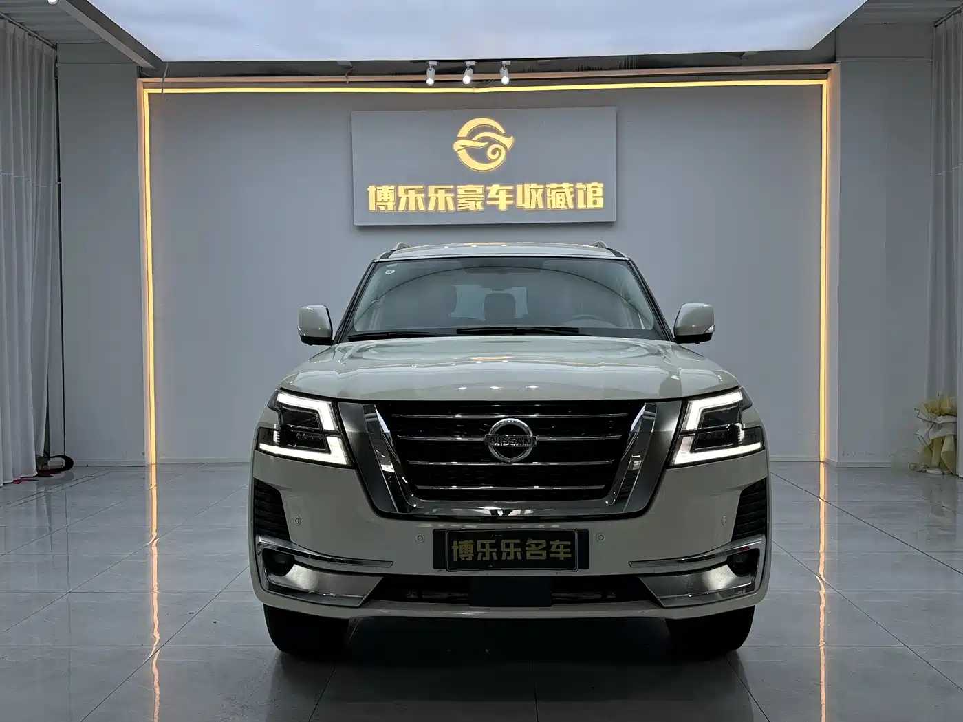 Nissan Patrol 2018 4.0L Flagship фото 2