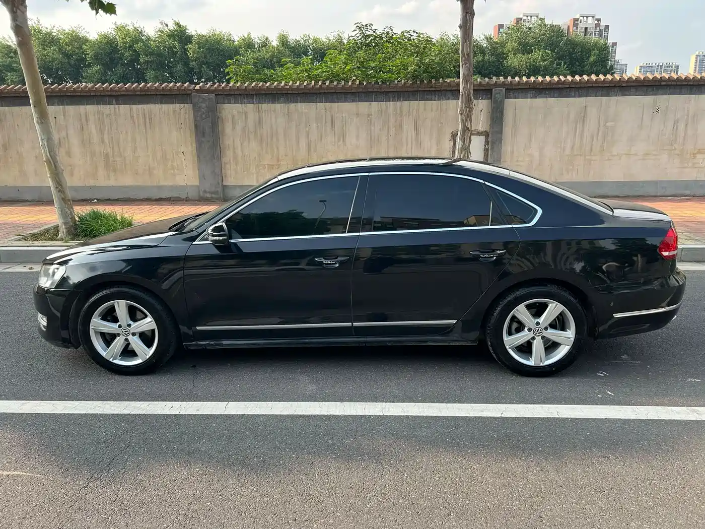 Volkswagen Passat 2011 1.8TSI DSG Honor Edition фото 10