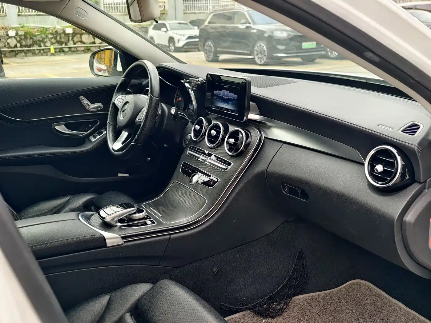 Mercedes-Benz C-Class 2016 C 180 L Sport фото 12