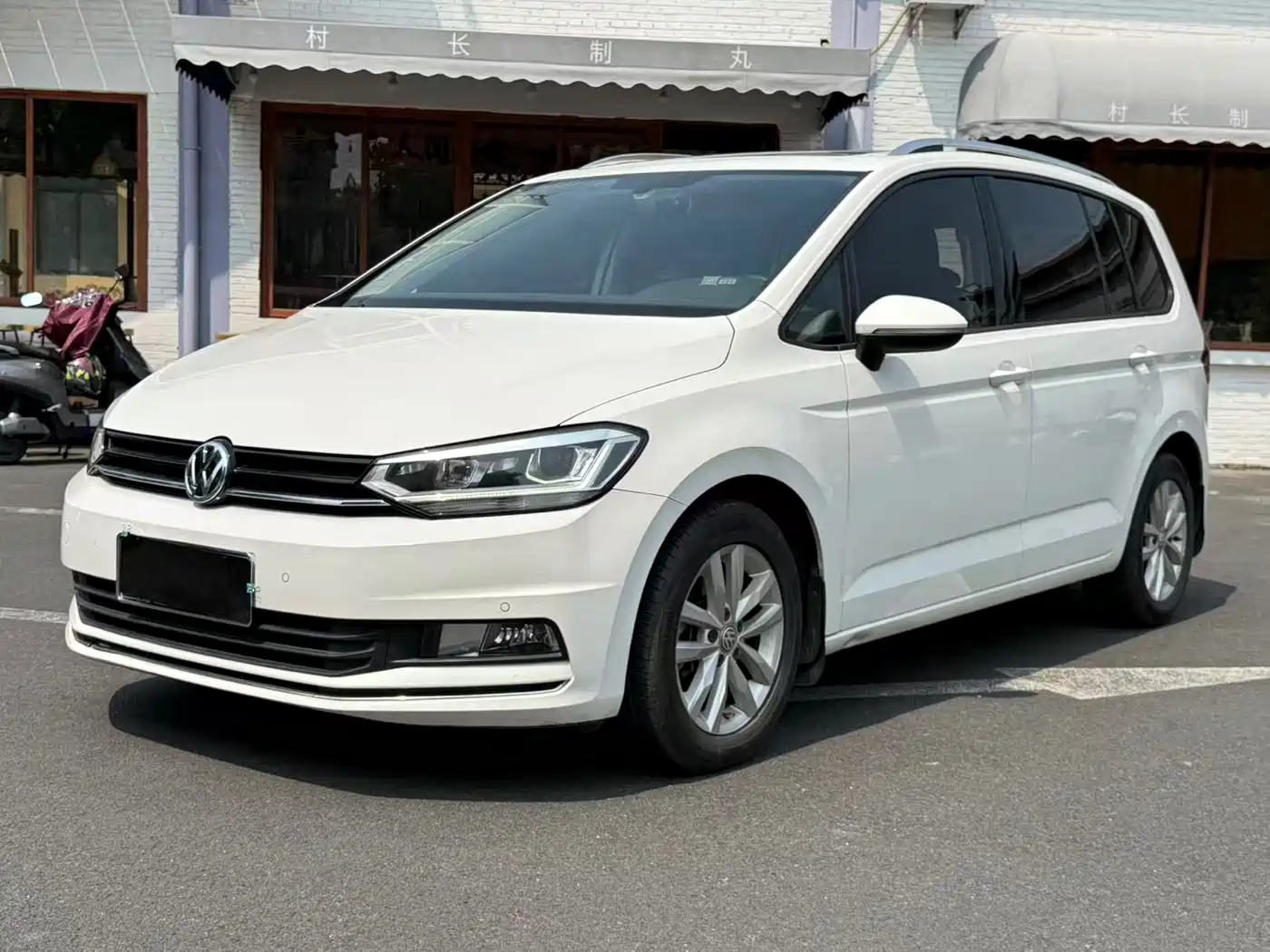 Volkswagen Touran 2018 Touran L 280TSI DSG Comfort 7-seater China V