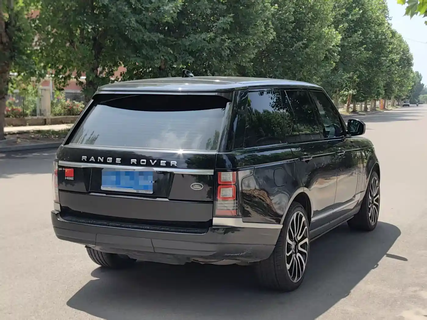 Land Rover Range Rover 2017 3.0 SC V6 Golden Age Edition фото 4