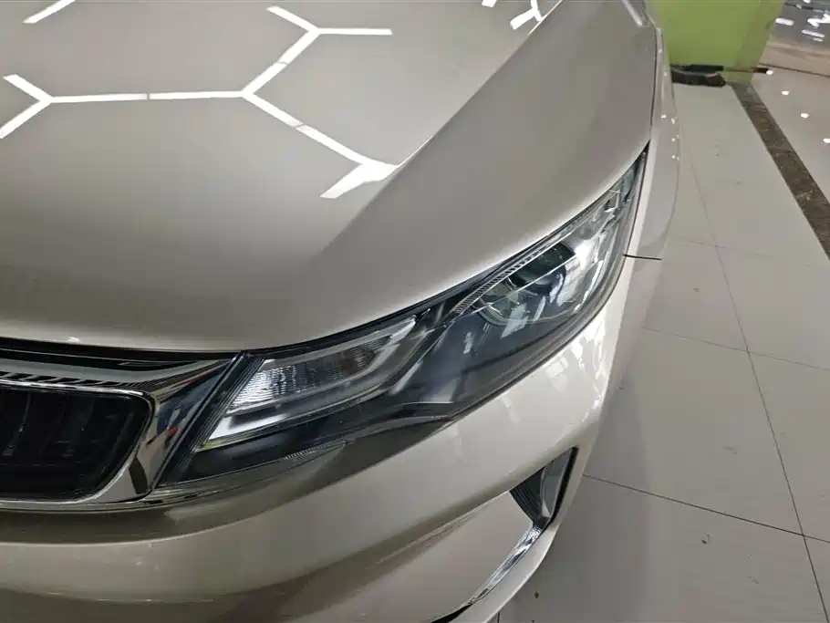 GEELY AUTOMOBILE EMGRAND GL