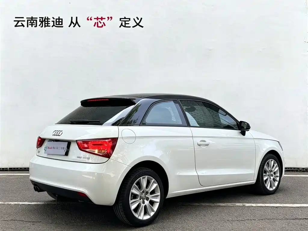 Audi A1 2014 30 TFSI Fashion фото 4