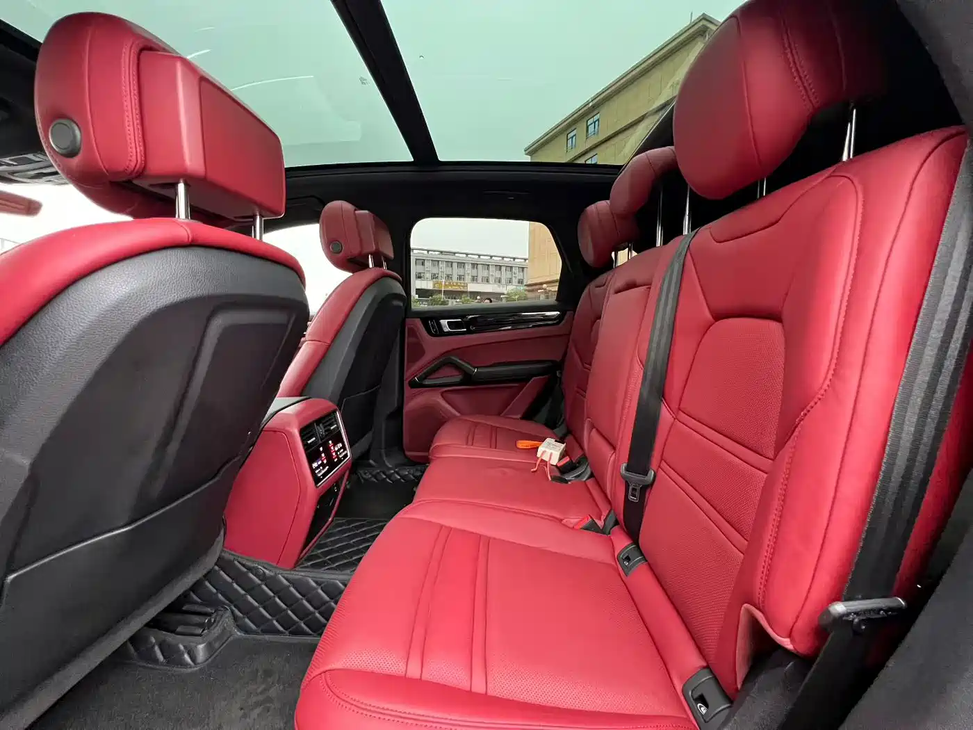 Porsche Cayenne New Energy 2021 Cayenne E-Hybrid 2.0T фото 5