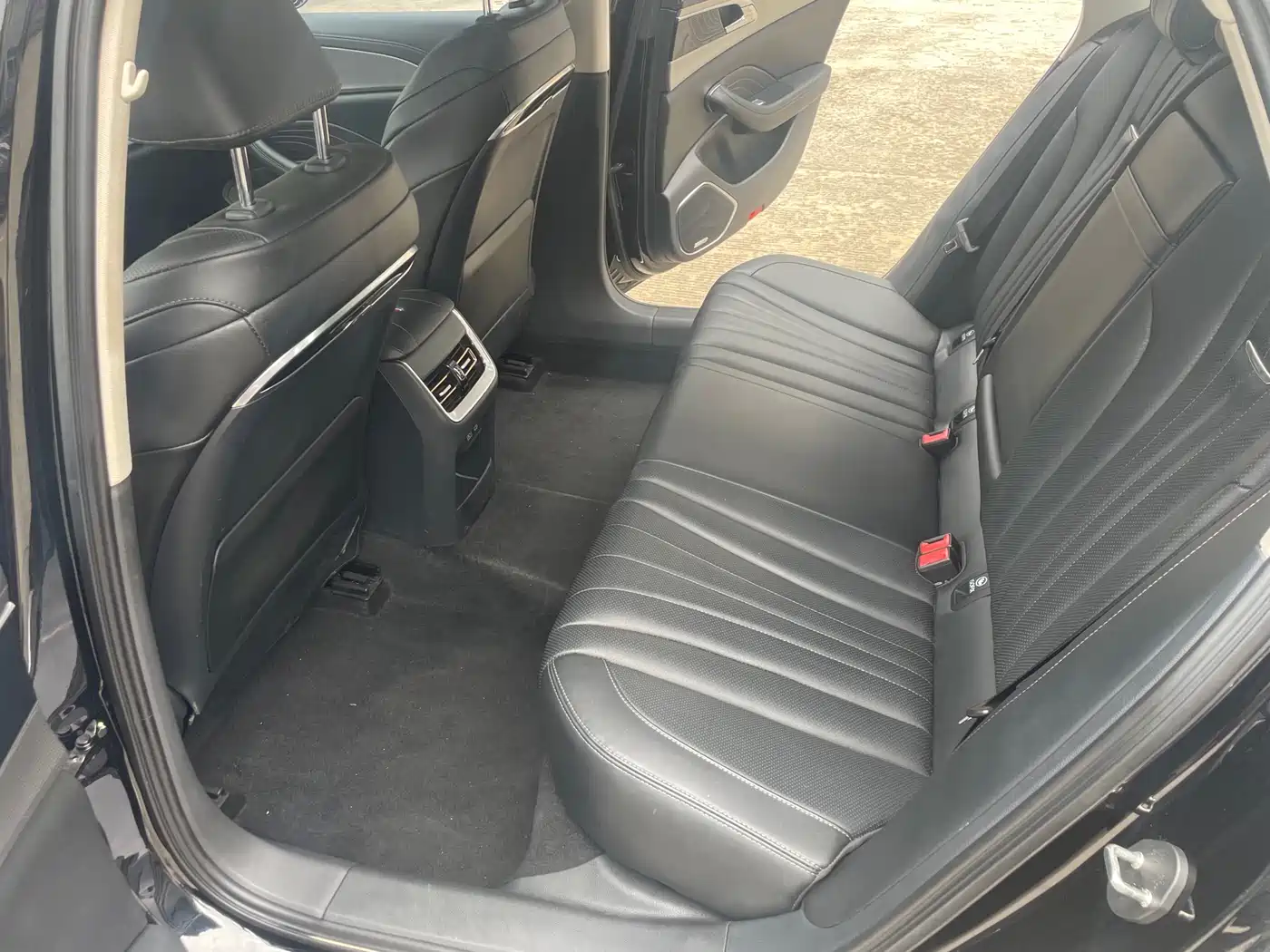 Hongqi H5 2023 1.5T DCT Smart Connect Joy Edition фото 10