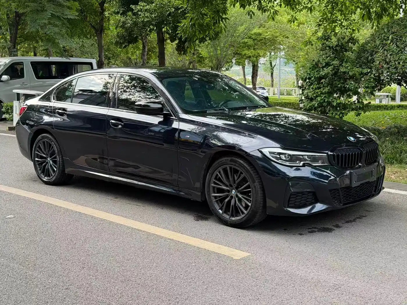 BMW 3-SERIES