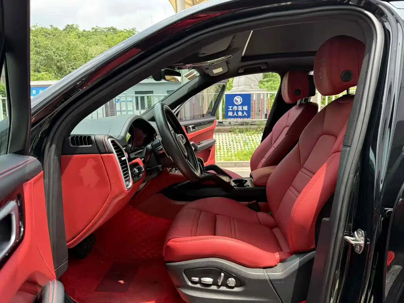 Porsche Cayenne 2019 Cayenne 3.0T фото 4