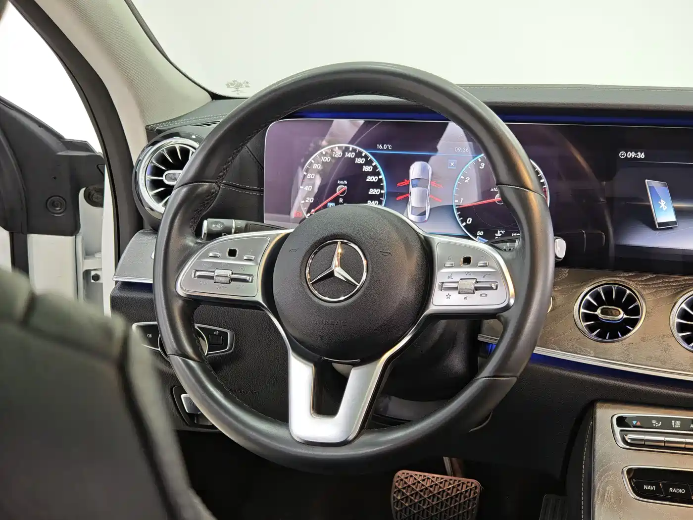 Mercedes-Benz CLS 2018 CLS 300 Dynamic фото 17