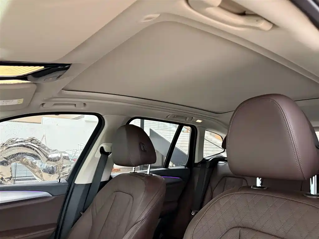 BMW iX3 2024 2023 Pioneer Type