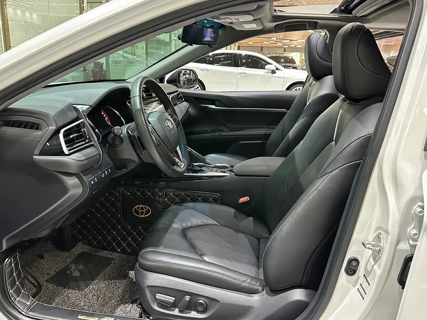 Toyota Camry 2019 2.0S Trend Edition China VI фото 9