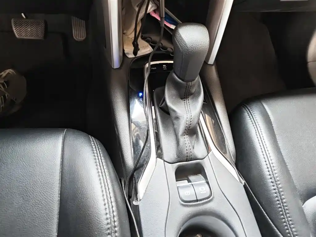 Toyota Frontlander 2023 2.0L CVT Elite Edition фото 7