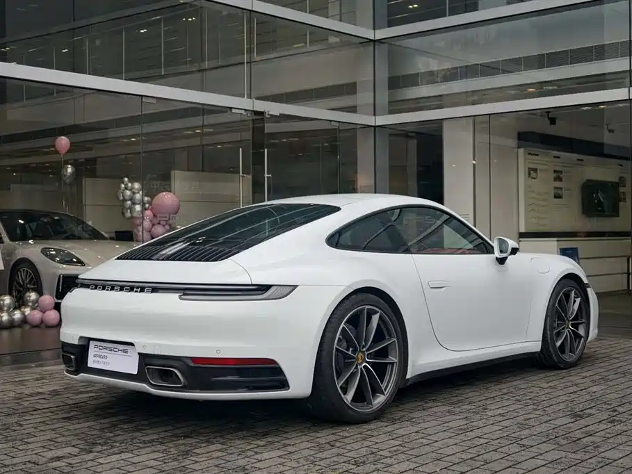 Porsche 911 2023 Carrera 3.0T фото 6