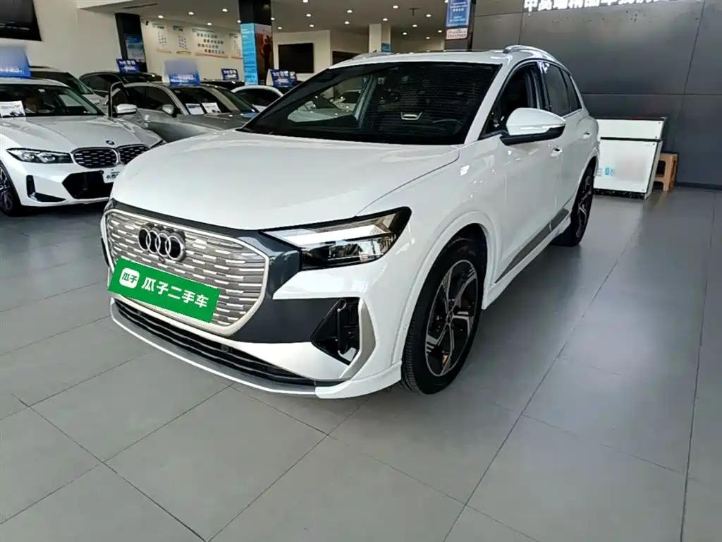 Audi Q4 e-tron 2023 40 e-tron Innovation Edition фото 2