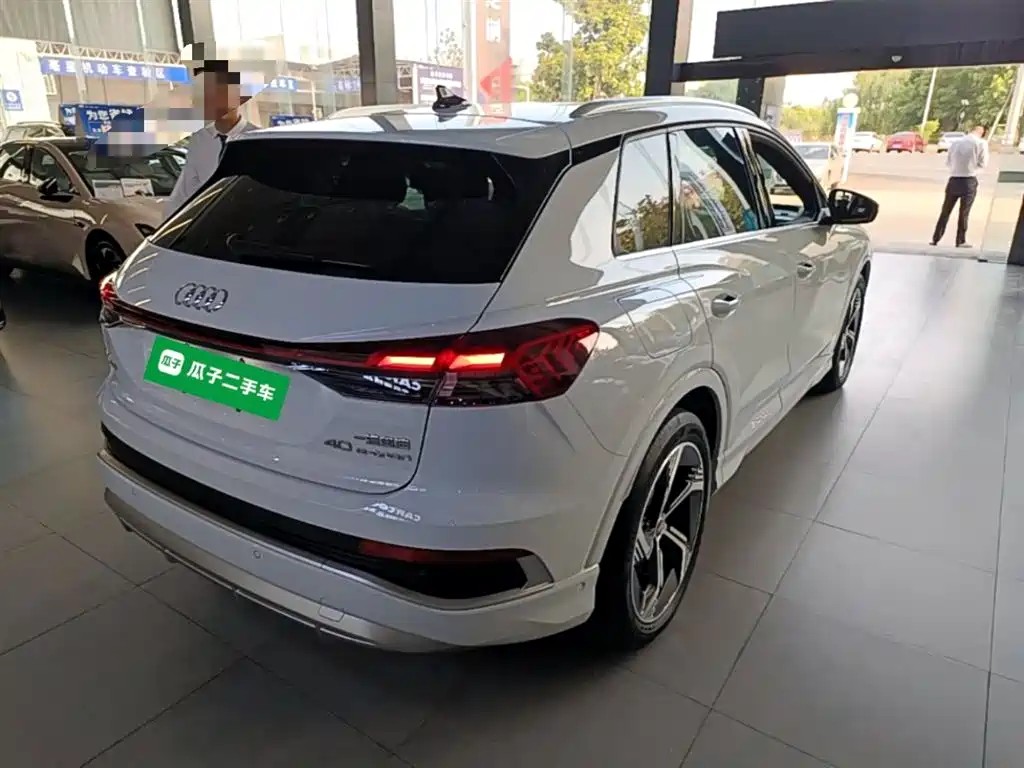 Audi Q4 e-tron 2023 40 e-tron Innovation Edition фото 7