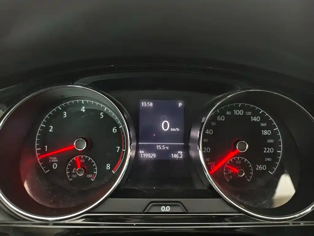 Volkswagen Lamando 2015 280TSI DSG Comfort фото 4