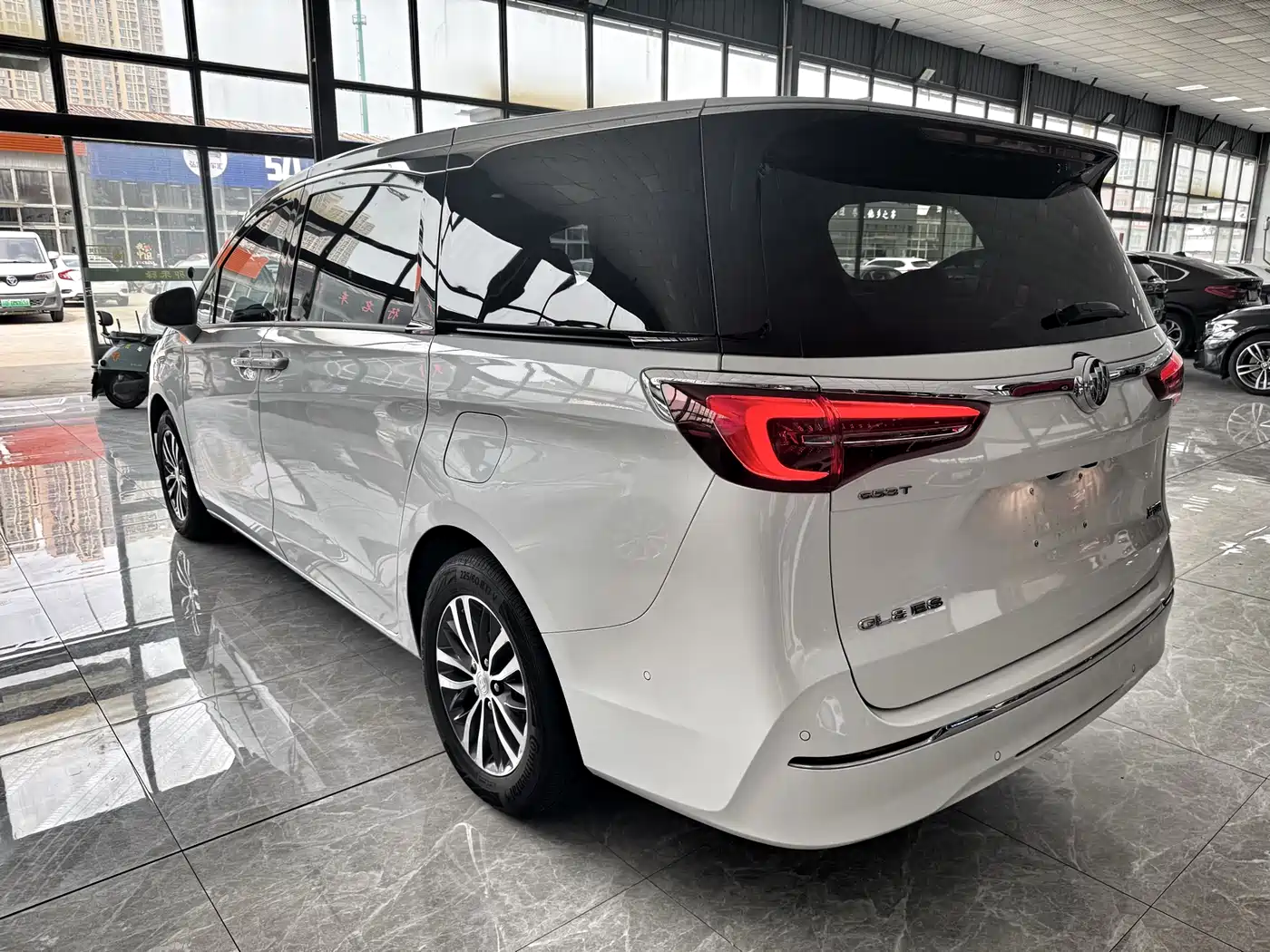 BUICK GL8