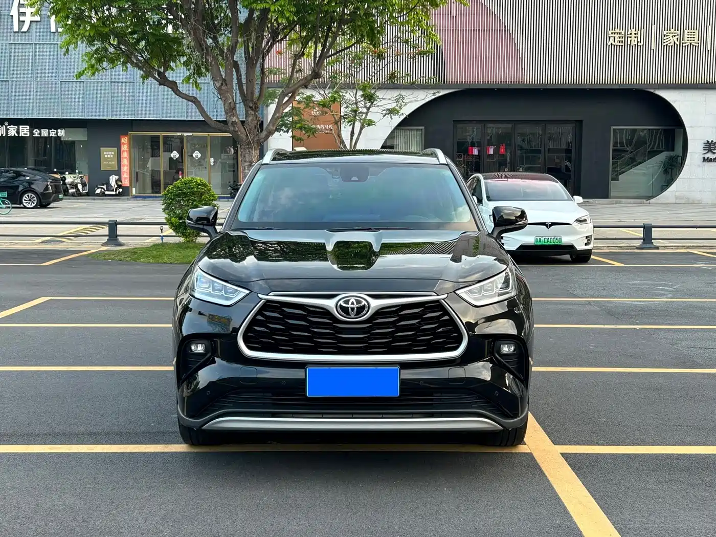 Фото 3 - Toyota Highlander
