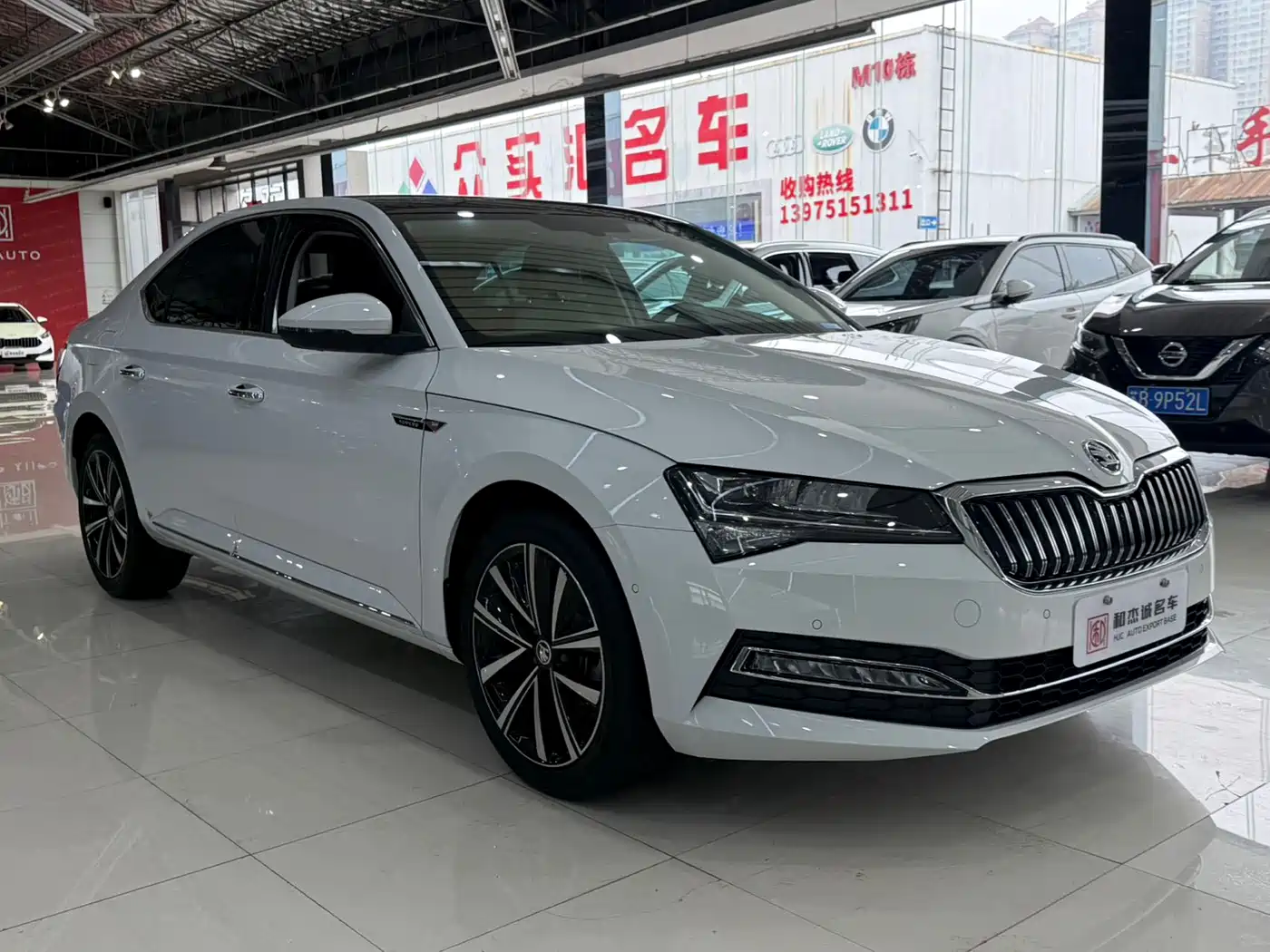 Škoda Superb 2023 Facelift TSI280 DSG Premium Edition фото 3