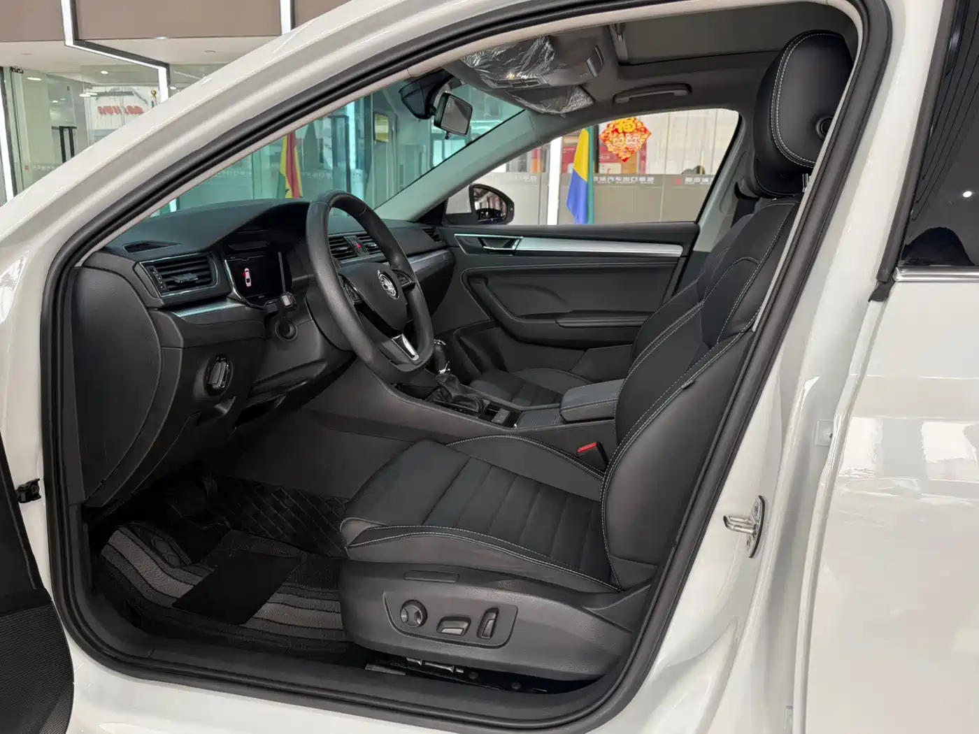 Škoda Superb 2023 Facelift TSI280 DSG Premium Edition фото 7