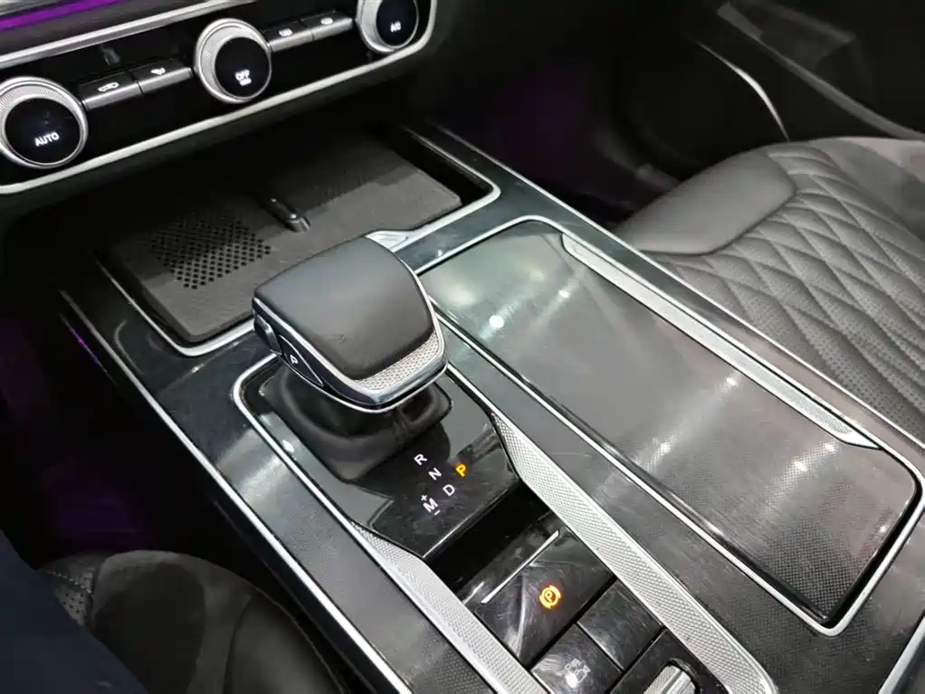 Hongqi HS5 2023 2.0T AWD Flag Enjoy Pro Edition фото 16