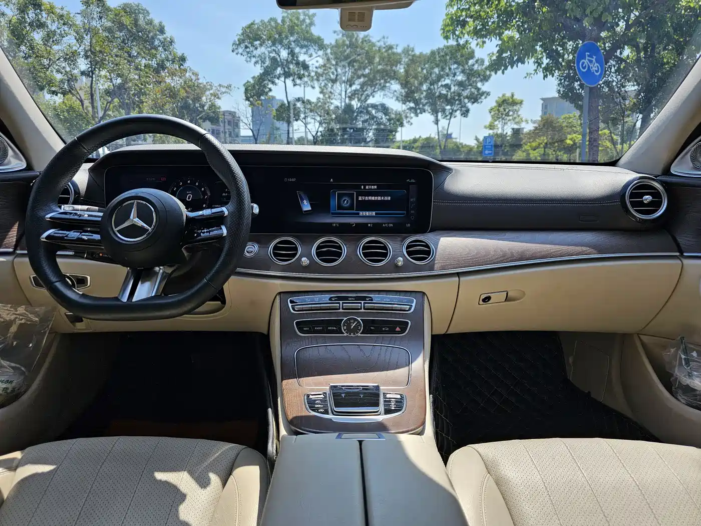 Mercedes-Benz E-Class 2017 E 300 L Luxury фото 13
