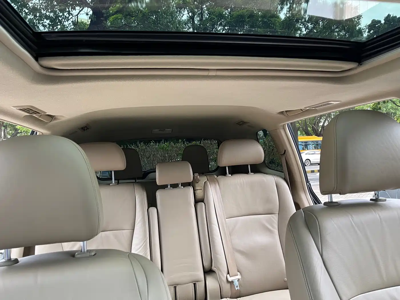 Toyota Highlander 2009 2.7L 2WD 7-seater Luxury Edition фото 12