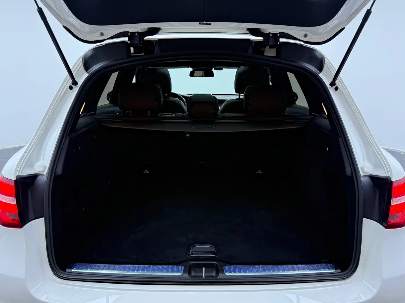 Mercedes-Benz GLC 2018 Facelift GLC 260 4MATIC Luxury фото 21