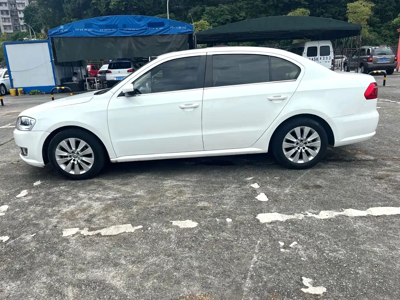 Volkswagen Lavida 2013 2013 Facelift Classic 1.6L Automatic Comfort
