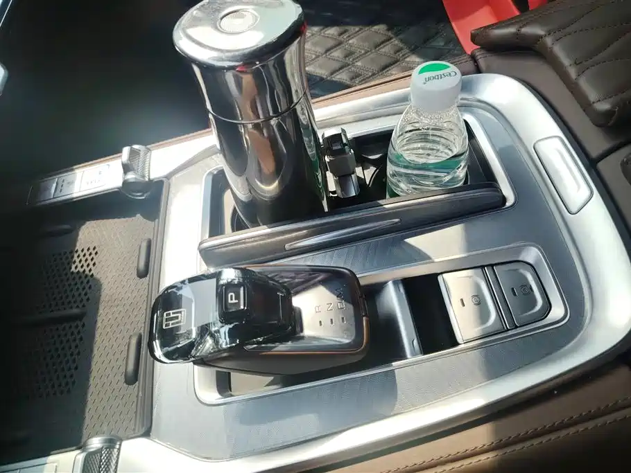 TANK TANK 700 NEW ENERGY