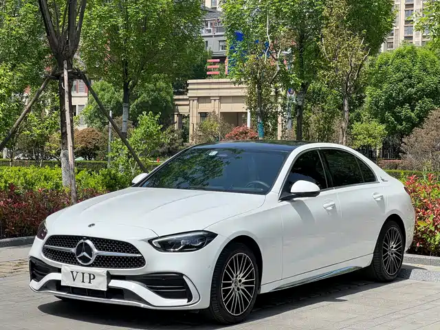 MERCEDES-BENZ CLASS C 2023