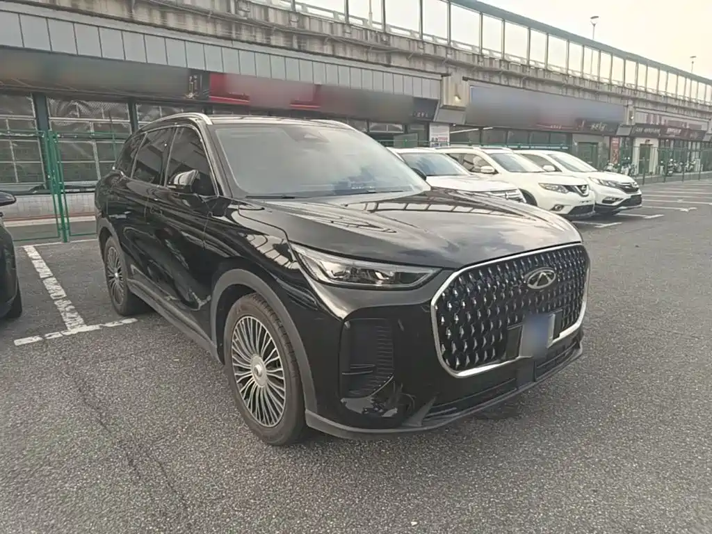 Chery Tiggo 8L 2025 2024 2.0T 2WD Luxury Edition 7-Seater
