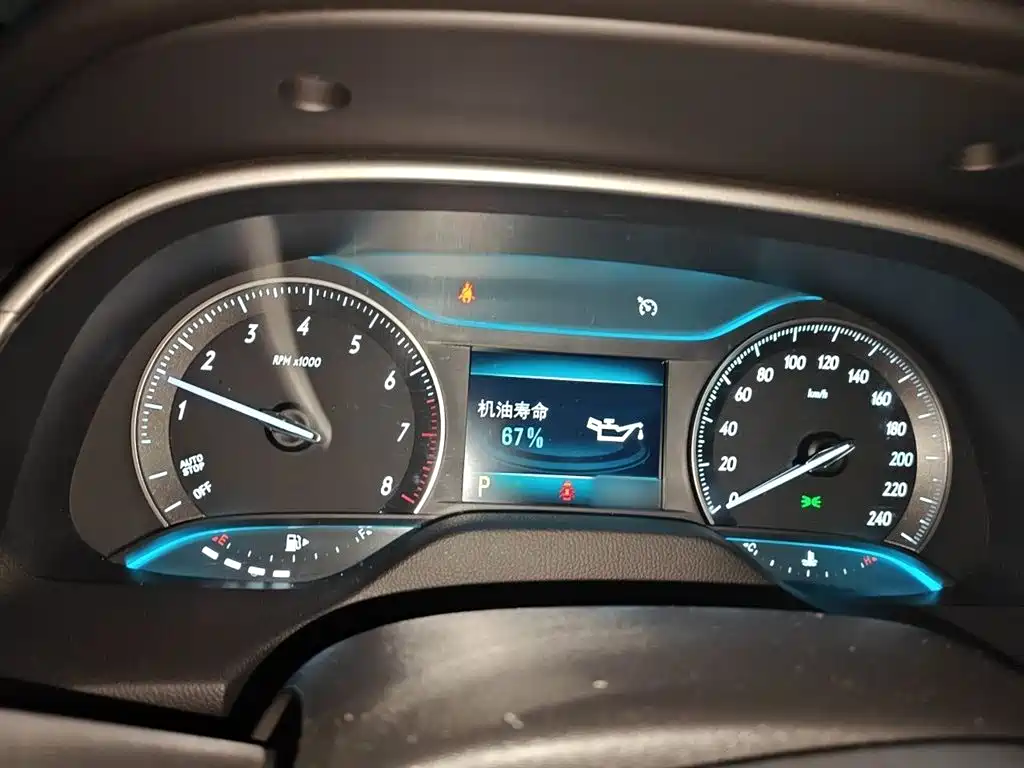 Buick Excelle 2019 15T DCT Connected Elite Type China VI фото 4