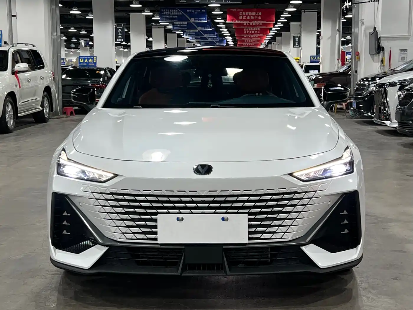 CHANGAN UNI-V