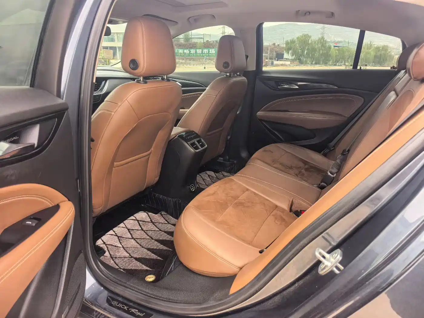 Buick Regal 2020 552T Luxury фото 9