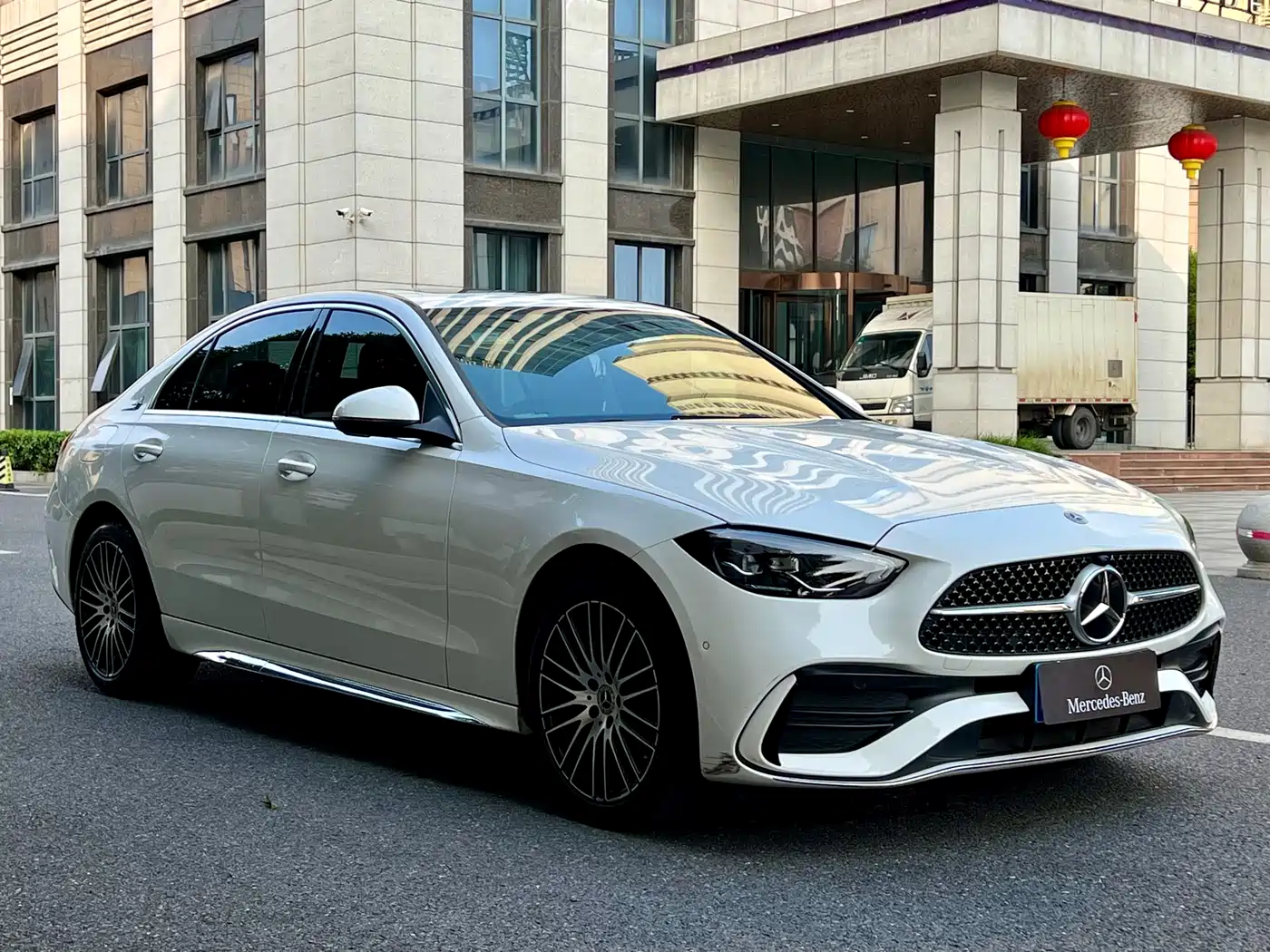Mercedes-Benz C-Class 2024 Facelift C 200 L Sport фото 3