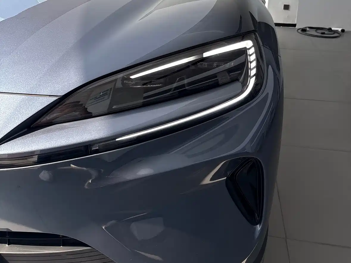 BYD SEA LION 07 DM I