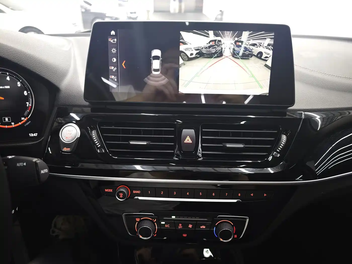 BMW 1 Series 2021 120i M Sport Shadow Edition фото 16