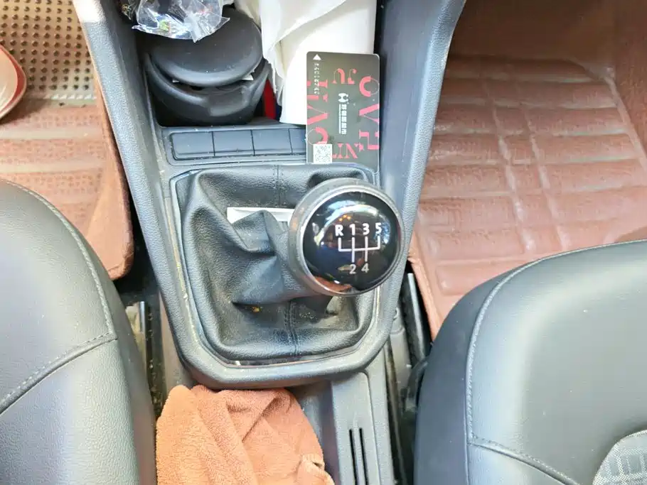 Фото 16 - Volkswagen Jetta