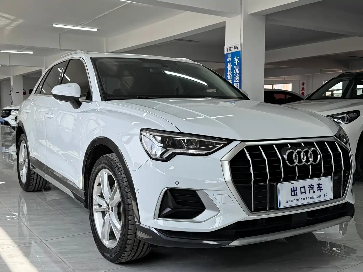 Audi Q3 2022 35 TFSI Fashion Elegance фото 3