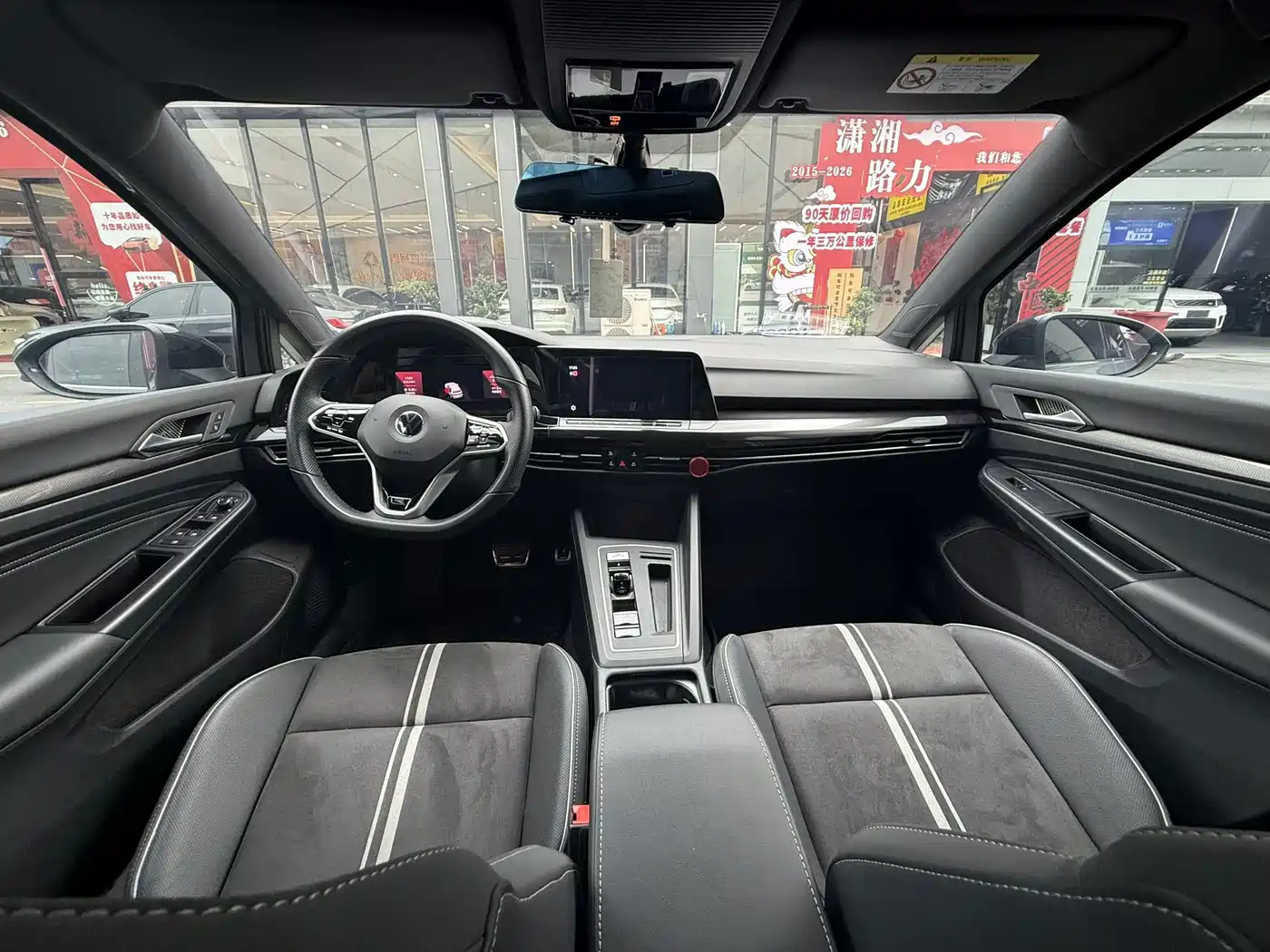 Фото 9 - Volkswagen Golf