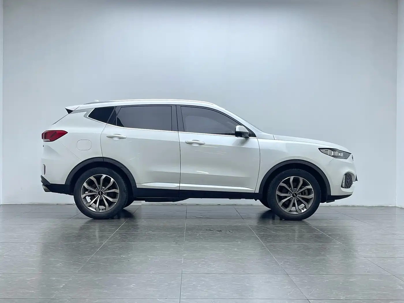 WEI PAI WEI BRAND VV6