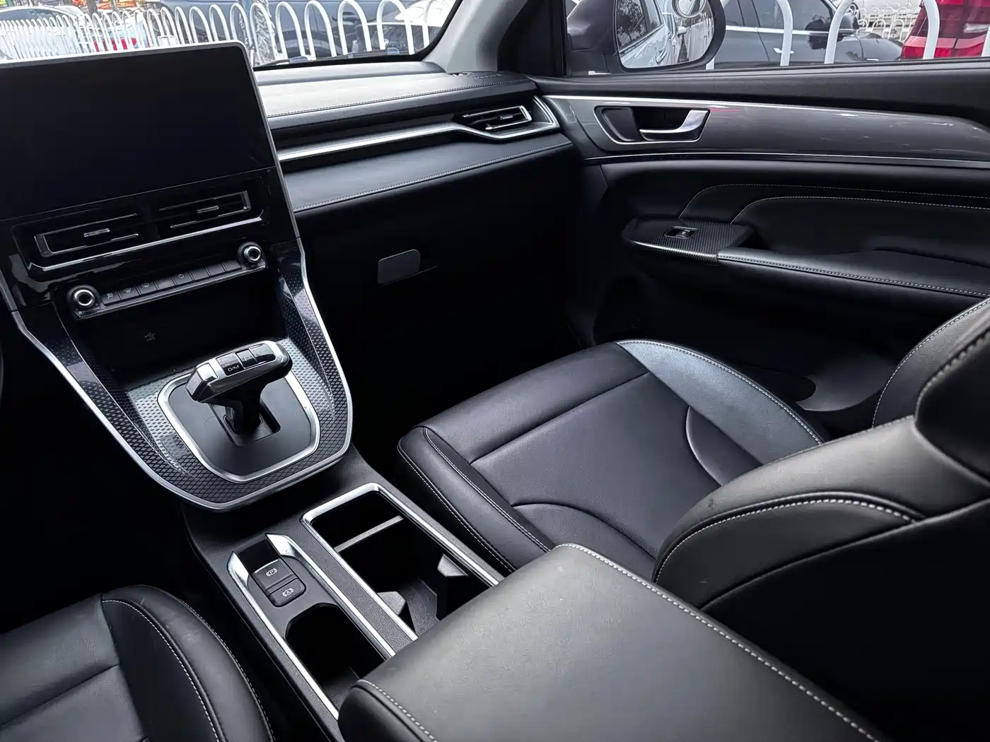 Haval M6 2021 PLUS 1.5T DCT Luxury Smart Connect фото 11