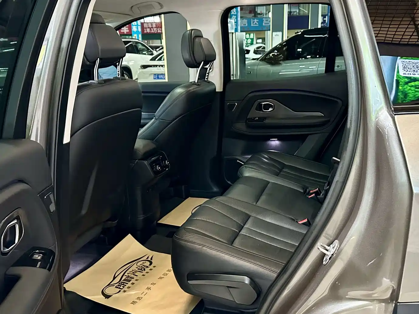 NIO ES8 2019 2018 425KM Base Edition 7-Seater