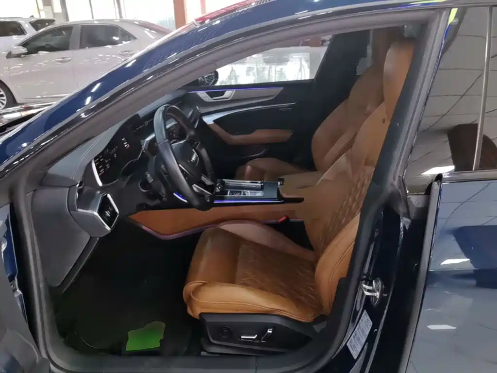 Audi A7L 2022 2022 55 TFSI quattro S-line edition one Pioneer Edition