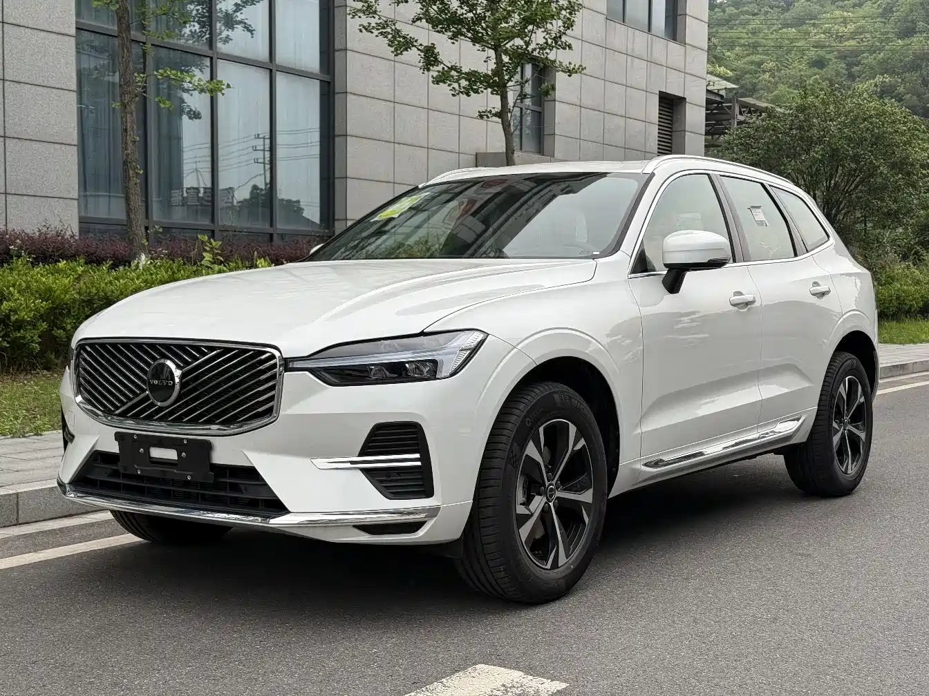 Volvo XC60 2026 2026 Model B5 AWD Smart Elite Luxury