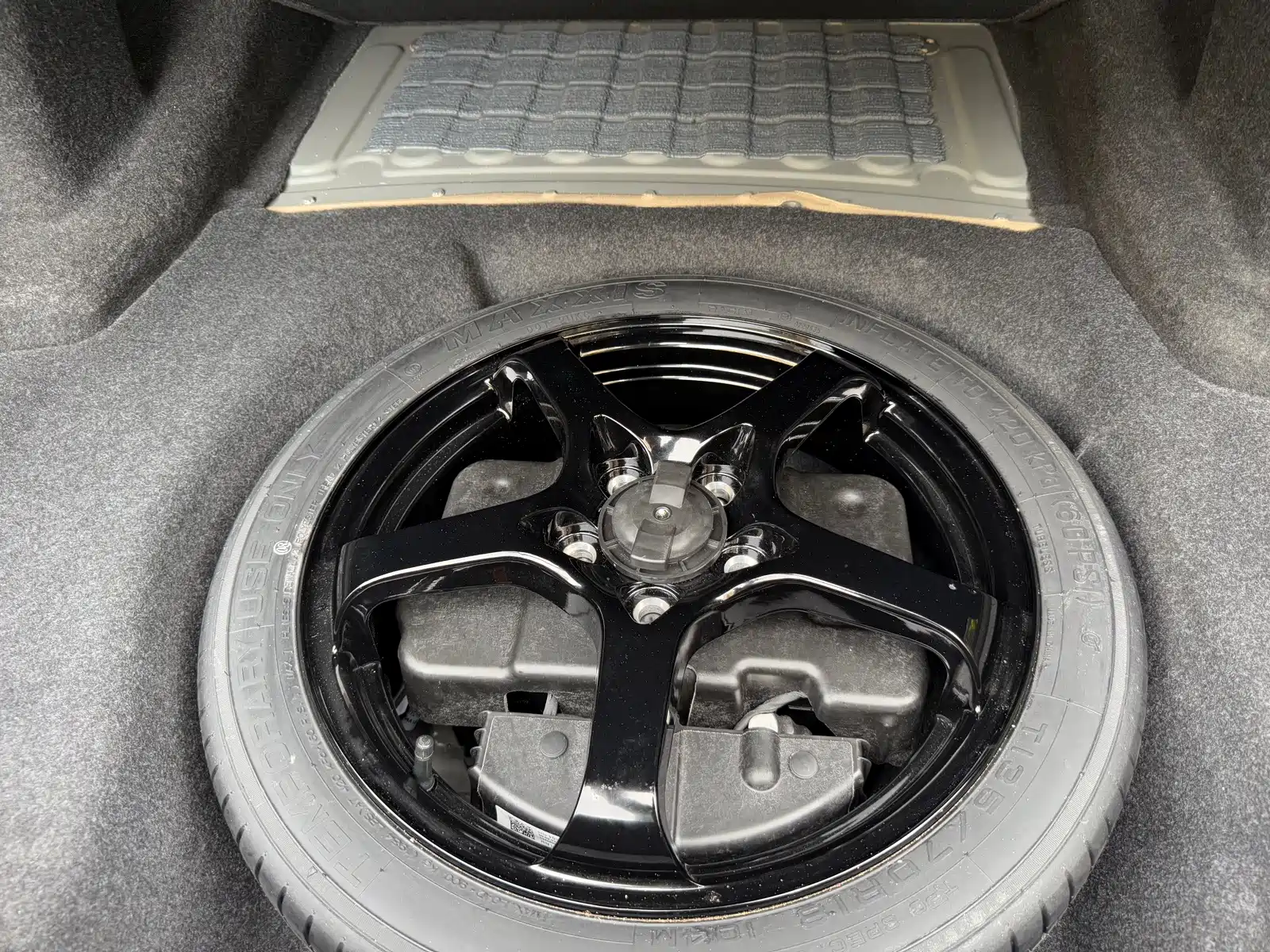 Фото 20 - Cadillac CT6
