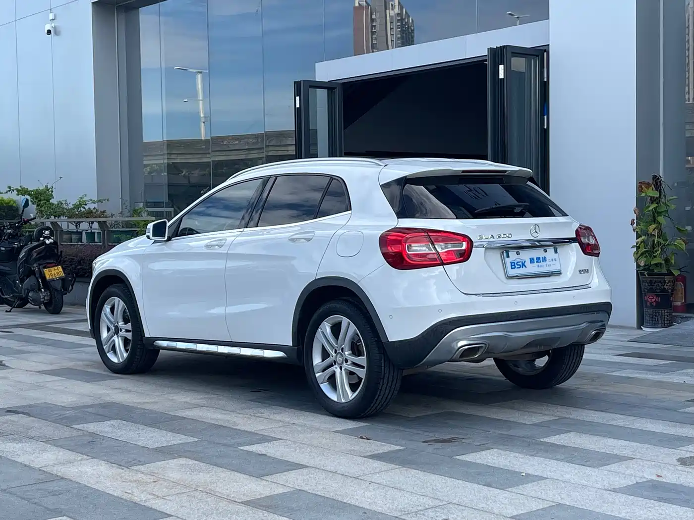 Mercedes-Benz GLA 2015 2015 GLA 200 Dynamic
